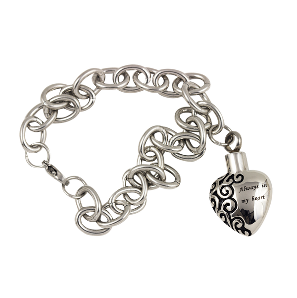 Link Bracelet with Engraved Heart in Stainless Steel